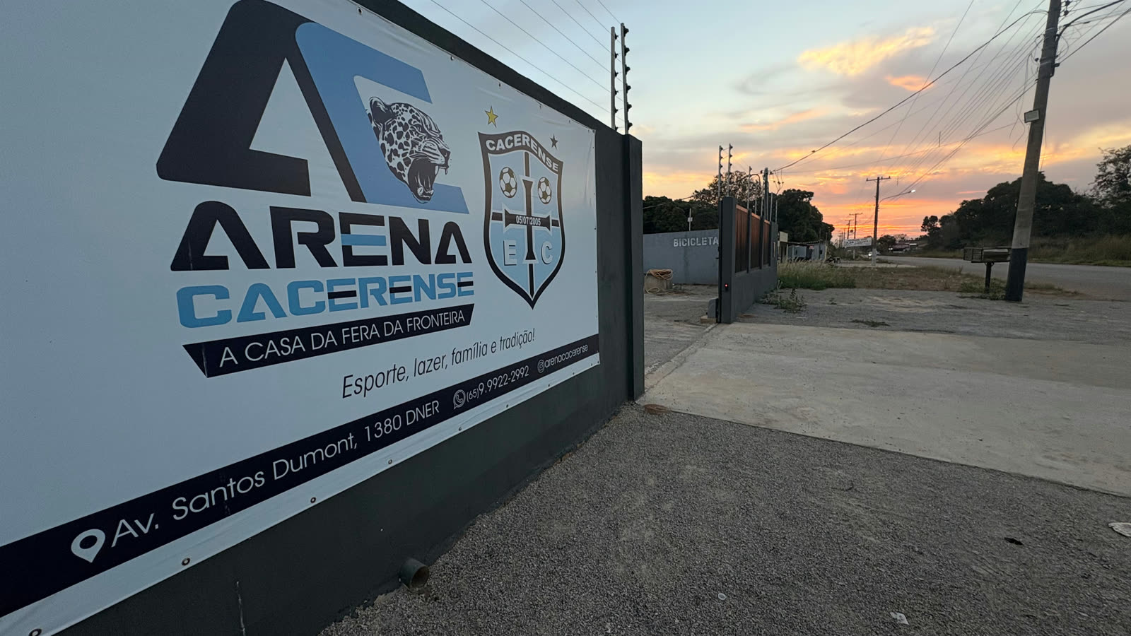 Entrada da Arena Cacerense